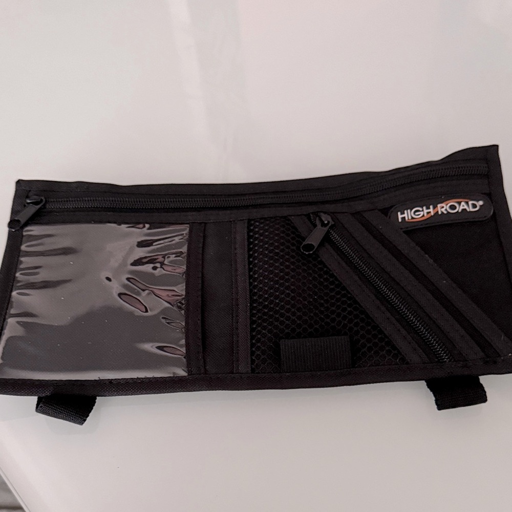 Multi pocket car organizer for sun visor